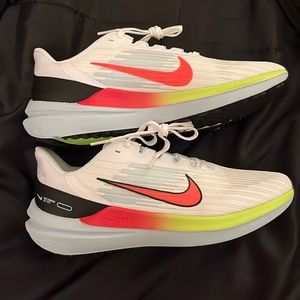 Nike Air Winflo 9 Women's Road Running Shoes